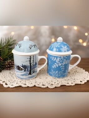 2 MSI VINTAGE Ceramic tea mugs with lids. About 3,75”. 80’s-90’s Retro